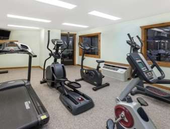 Ramada By Wyndham & Conference Center 3*